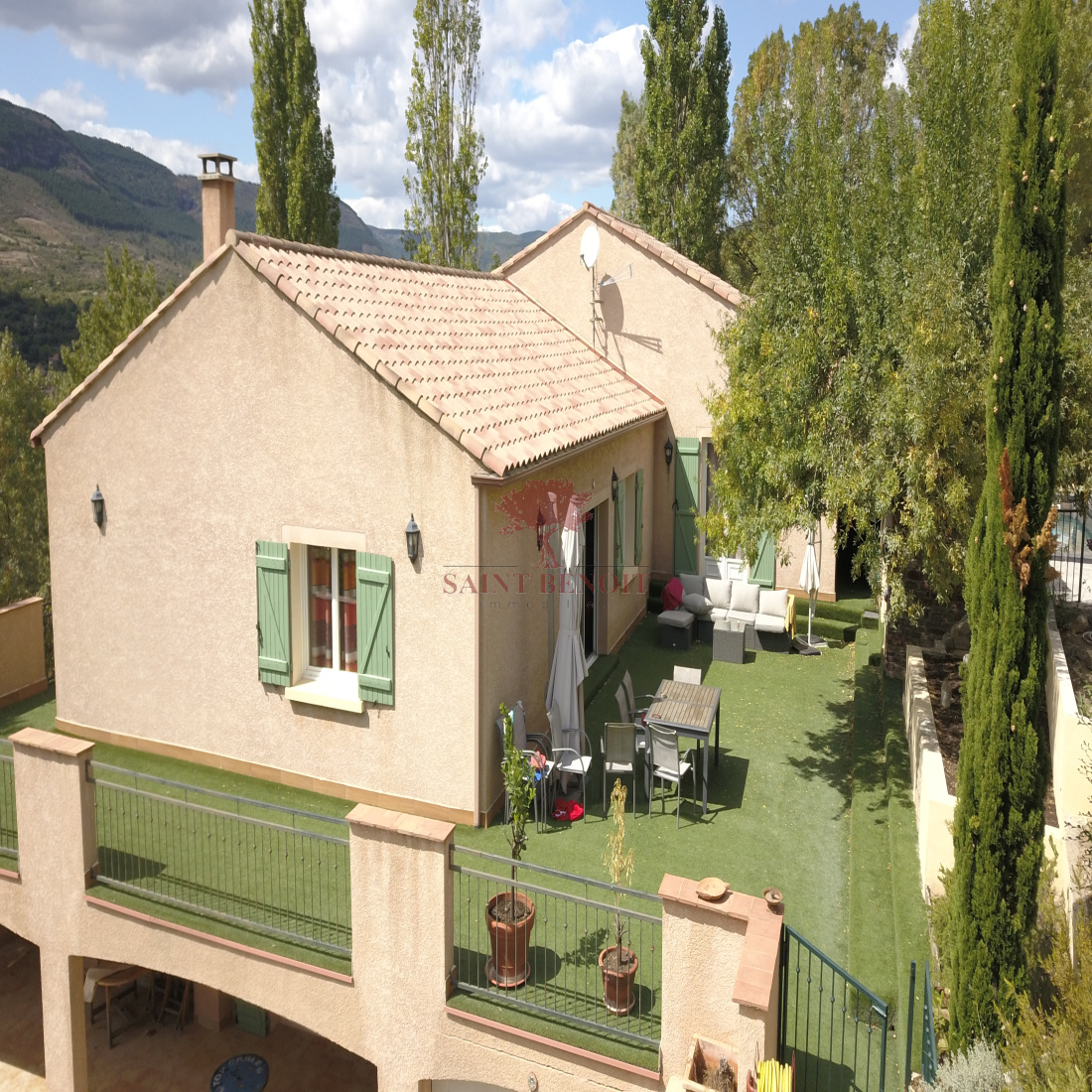 vente A VENDRE LODEVE Sur les hauteurs avec vue dominante Saint